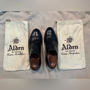 Allen Edmonds Park Avenue Cap Shoe Oxfords black leather with cover